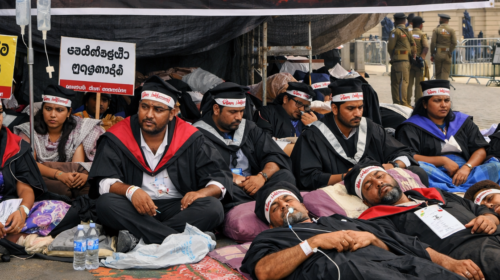 ගෝඨාභය ගෙනාවෙත් අපි. එලෙව්වෙත් අපි. අනුර ගෙනාවෙත් අපි. ලංකා පාසල් උපාධිධාරි සංවර්ධන නිලධාරි සංගමයේ ලේකම් – විරාජ් මනතුංග  